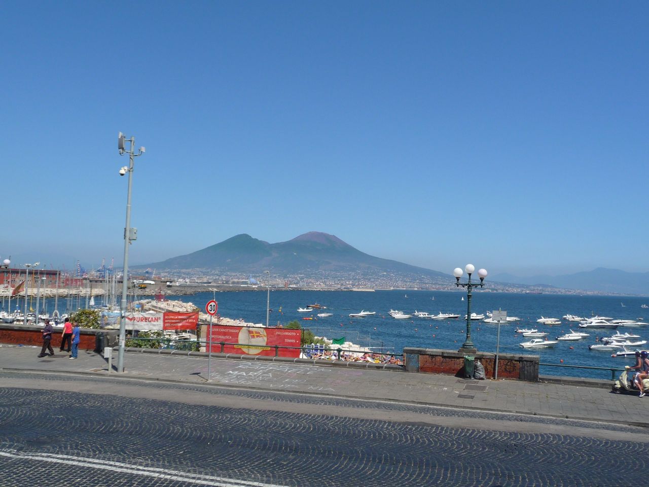 An Afternoon of Naples Sights